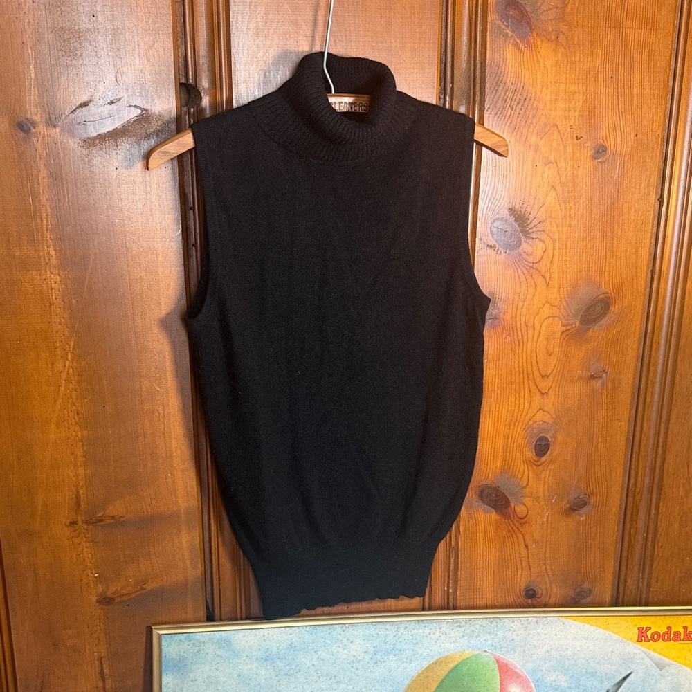 Lord & Taylor Black Cashmere Turtleneck